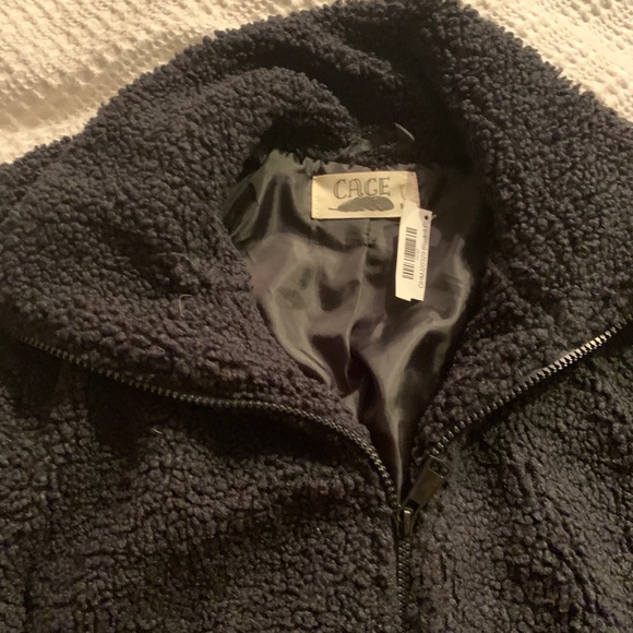 Plush Fuzzy Jacket - Picture 4 of 5